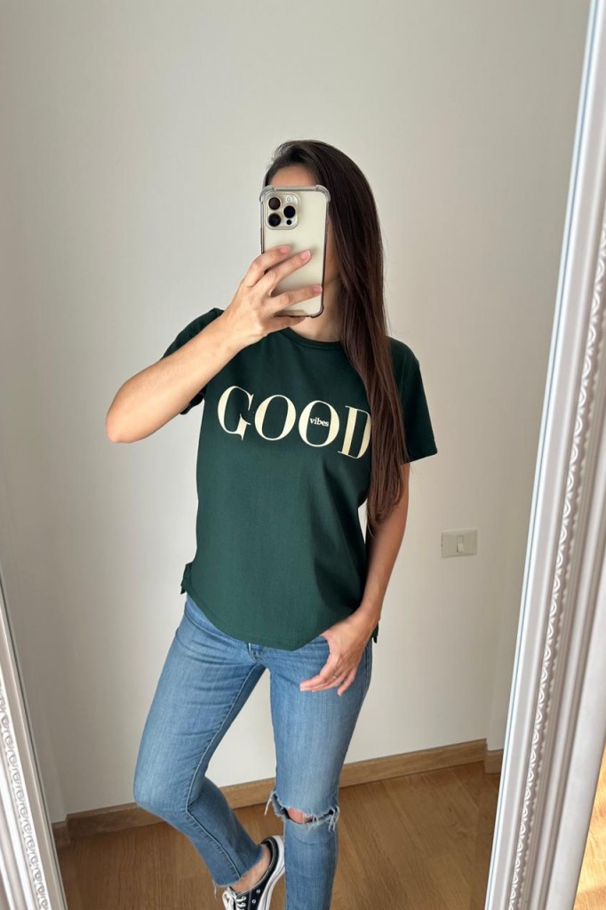 REMERA TORONTO ESTAMPA: GOOD VIBES